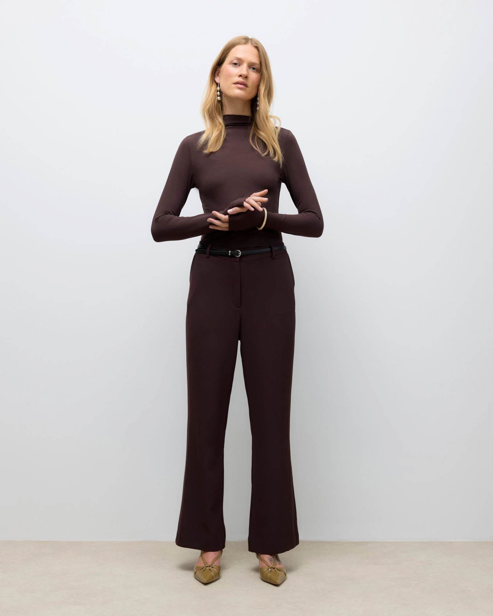 AWUPAMA HIGH-WAIST PANTS